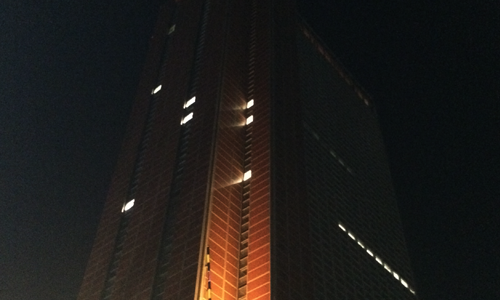 夜のキャロットタワー